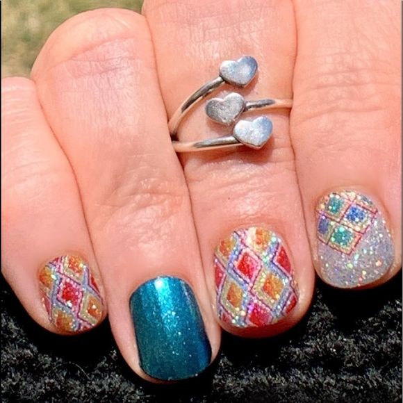 Color Street | Pinball Queen Glitter set - Picture 11 of 14